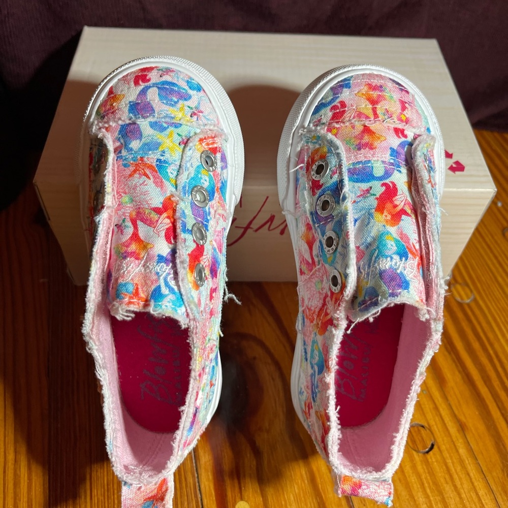 Brand new Blowfish Malibu Play-T Mermaid Print